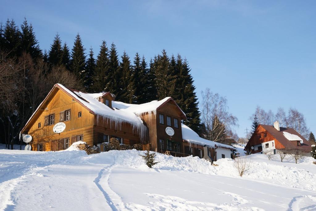 Horska Chata Jonas Dolní Malá Úpa Buitenkant foto